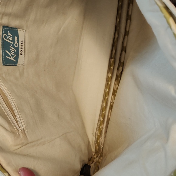 Fossil Leather Key- Per Laptop Crossbody - Picture 4 of 7